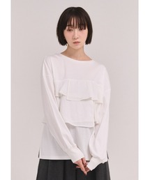 フリルコンシャスデザイントップス