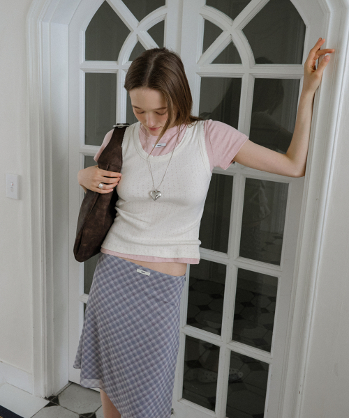 LETERIE(レテリー)の「BASIC FLOWER SLEEVELESS_IVORY(Tシャツ/カットソー・レディース・アイボリー・FREE)」の2枚目の写真