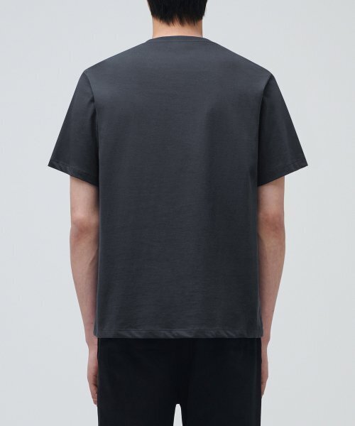 MUSINSA STANDARD（ムシンサスタンダード）の「ベーシッククルーネックTシャツ[ダークグレー]（Tシャツ/カットソー・メンズ・その他・X-LARGE/XXX-LARGE/SMALL/MEDIUM/LARGE/XX-LARGE）」の2枚目の写真