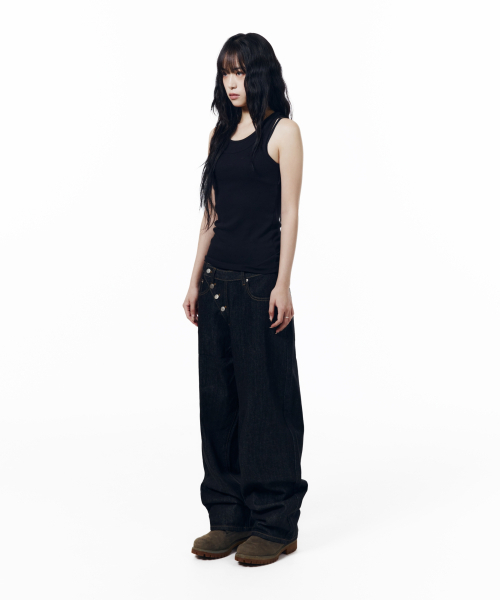 AAKAM（アーカム）の「Oblique Button Denim Pants (Black)（デニムパンツ・レディース・その他・1/2）」の5枚目の写真