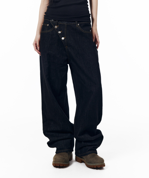 AAKAM（アーカム）の「Oblique Button Denim Pants (Black)（デニムパンツ・レディース・その他・1/2）」の8枚目の写真