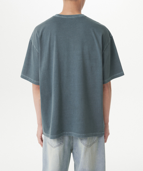 MUSINSA STANDARD（ムシンサスタンダード）の「ピグメントオーバーサイズクルーネックTシャツ[ピーコックブルー]（Tシャツ/カットソー・メンズ・その他・XX-LARGE/XXX-LARGE/SMALL/MEDIUM/LARGE/X-LARGE）」の3枚目の写真