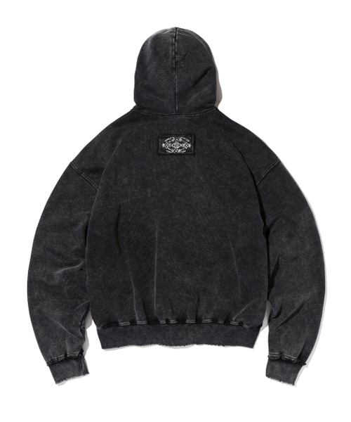 PUNCH DRUNK PARTIES(パンチドランクパーティーズ)の「Crest Logo Vintage Washed Zip-up Hoodie (CHARCOAL)(パーカー・メンズ・その他・1/2/3)」の2枚目の写真