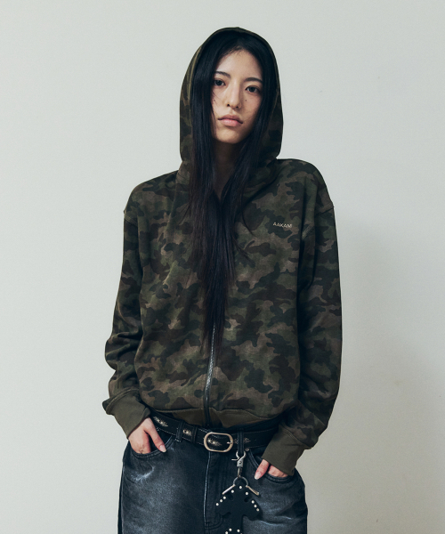 AAKAM（アーカム）の「Basic Logo Camouflage Zip-Up Hoodie (Khaki)（パーカー・レディース・その他・1/2）」の5枚目の写真