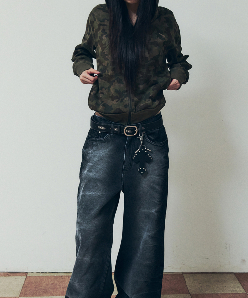 AAKAM（アーカム）の「Basic Logo Camouflage Zip-Up Hoodie (Khaki)（パーカー・レディース・その他・1/2）」の6枚目の写真