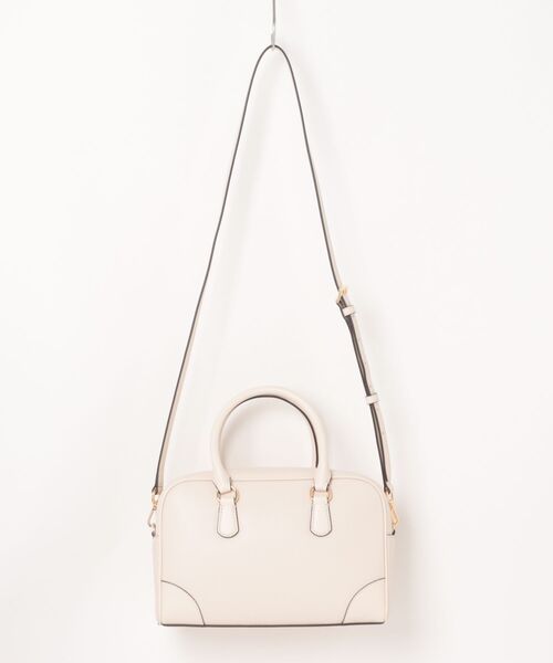 MICHAEL KORS(マイケルコース)の「THOMPSON ぺブルレザー ダッフル サッチェル ミディアム(ハンドバッグ・レディース・ベージュ系・FREE)」の2枚目の写真