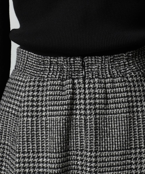 JUSGLITTY(ジャスグリッティー)の「フレアミディスカート(スカート・レディース・ブラックミックス・0/1/2)」の5枚目の写真