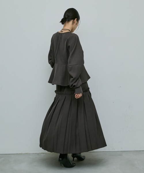 AIC.（エーアイシー）の「コクーンスリーブペプラムトップス/セレモニー対応（シャツ/ブラウス・レディース・チャコールグレー・FREE）」の15枚目の写真