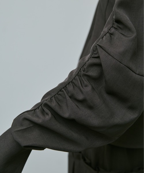 AIC.（エーアイシー）の「コクーンスリーブペプラムトップス/セレモニー対応（シャツ/ブラウス・レディース・チャコールグレー・FREE）」の19枚目の写真