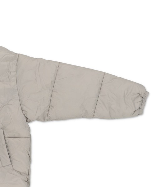 SPINNS（スピンズ）の「中綿フェイクダウンジャケット/短丈アレンジ可能/ユニセックス（ダウンジャケット/コート・メンズ・ブラック/グレイッシュベージュ・L/M）」の4枚目の写真