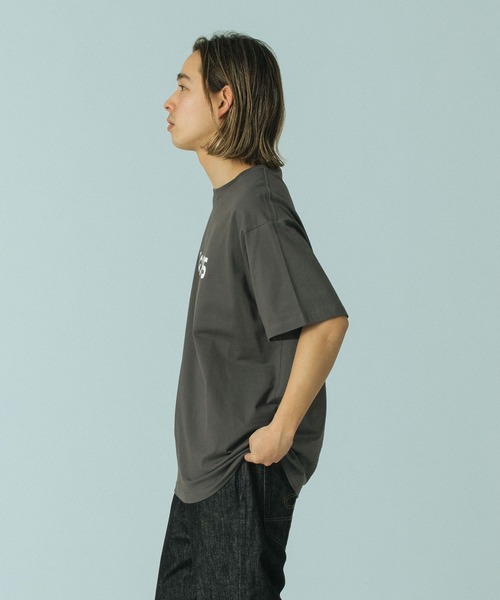 SILAS（サイラス）の「LOGO S/S TEE（Tシャツ/カットソー・メンズ・ブラック/ホワイト/ブラウン/チャコール・M/L/XL）」の12枚目の写真