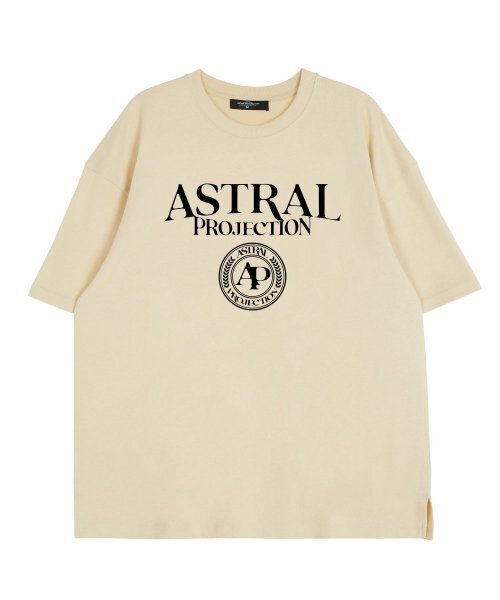ASTRAL PROJECTION(アストラルプロジェクション)の「レタリングロゴ エンブレム ラウンドネック 15番手綿 半袖Tシャツ_バター(Tシャツ/カットソー・レディース・その他・LARGE/X-LARGE/XX-LARGE)」の2枚目の写真
