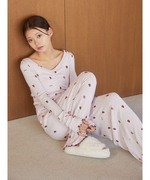 セール】ストロベリー柄ロンT（ルームウェア/パジャマ）｜gelato pique