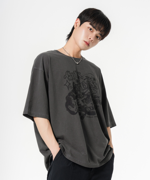 MOZMOZ(モズモズ)の「サムシングベース オーバーサイズ ピグメント 半袖Tシャツ チャコール(Tシャツ/カットソー・レディース・その他・M/XL/XXL)」の3枚目の写真