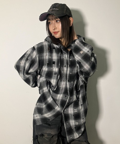 A'gem（エージェム）の「A'GEM/9 × .kom 『A'gem/エージェム』ダメージフードチャックシャツ（シャツ/ブラウス・メンズ・ピンク/ブラック・FREE）」の2枚目の写真