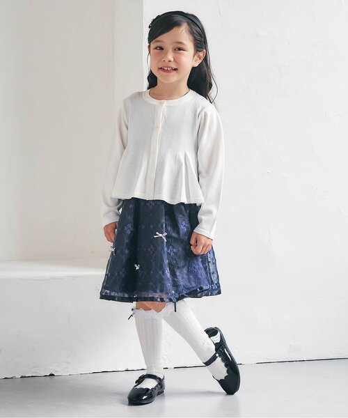 apres les cours（アプレレクール）の「ペプラムカーディガン_ジュニア対応（カーディガン/ボレロ・キッズ・ラベンダー/オフホワイト・100/110/90/140/130/120/80）」の3枚目の写真