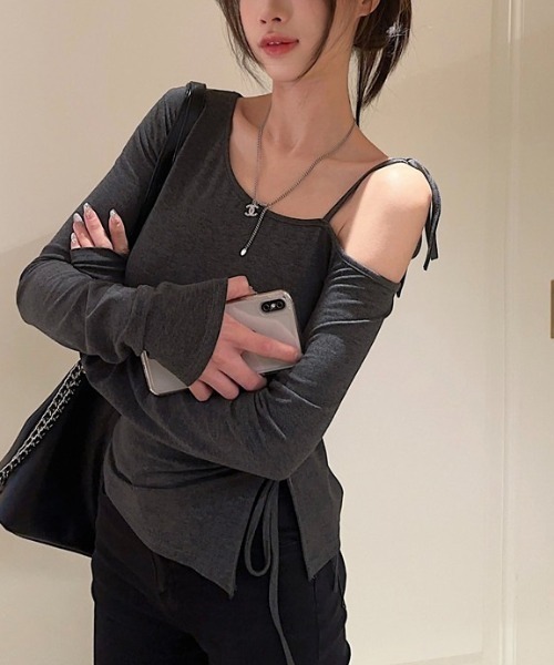 SHEPP（シープ）の「【26年春新作】肩リボン付サイドドロストワンショルカットソー（Tシャツ/カットソー・レディース・ブラック/グレー・L/M）」の5枚目の写真