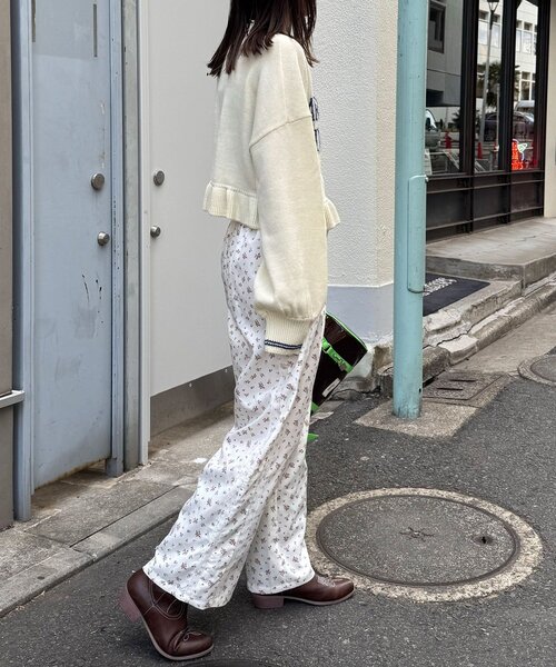 CIAOPANIC(チャオパニック)の「【neutral by ciaopanic】花柄イージーパンツ(その他パンツ・レディース・ブラック/アイボリー・FREE)」の10枚目の写真