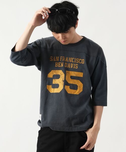 BEN DAVIS(ベンデイビス)の「【BEN DAVIS(ベンデイビス)】VNTG FOOTBALL TEE / Tシャツ クルーネック 七分丈 ナンバリング プリント ユニセックス 加工(Tシャツ/カットソー・メンズ・ブラック/ネイビー/レッド/ホワイト系その他・X-LARGE/LARGE/MEDIUM)」の3枚目の写真