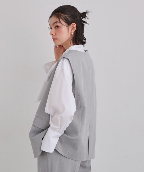 THE SHOP TK （ザ ショップ ティーケー ）の「【お仕事にもカジュアルにも】CAVIAN ジレ/セットアップ可（ベスト・レディース・ブラック/グレー/ライトベージュ・12/13）」の19枚目の写真