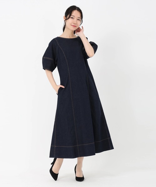 STRAWBERRY-FIELDS(ストロベリーフィールズ)の「アリコットストレッチ_デニムフィット&フレアワンピース(ワンピース・レディース・インディゴブルー・2)」の1枚目の写真