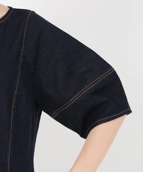 STRAWBERRY-FIELDS(ストロベリーフィールズ)の「アリコットストレッチ_デニムフィット&フレアワンピース(ワンピース・レディース・インディゴブルー・2)」の6枚目の写真