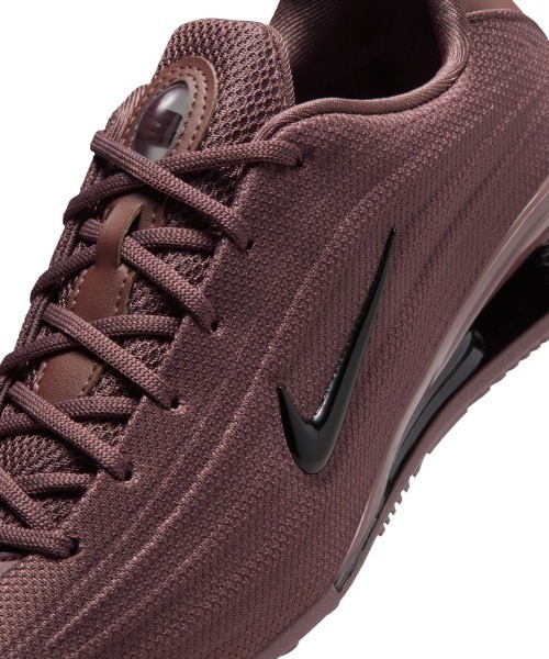 NIKE(ナイキ)の「NIKE Shox Z(ナイキ ウィメンズ ショックス Z)(スニーカー・レディース・ブラック系/ブラウン系・23cm/23.5cm/24cm/24.5cm/25cm/28.5cm/28cm/29cm/26cm/26.5cm/27.5cm/27cm/25.5cm)」の19枚目の写真