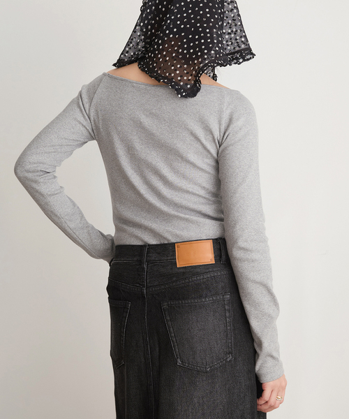 IENA LA BOUCLE（イエナラブークル）の「IENA LA BOUCLE コンパクトベアボートネックカット（Tシャツ/カットソー・レディース・ブラック/グレー/ホワイト・FREE）」の9枚目の写真