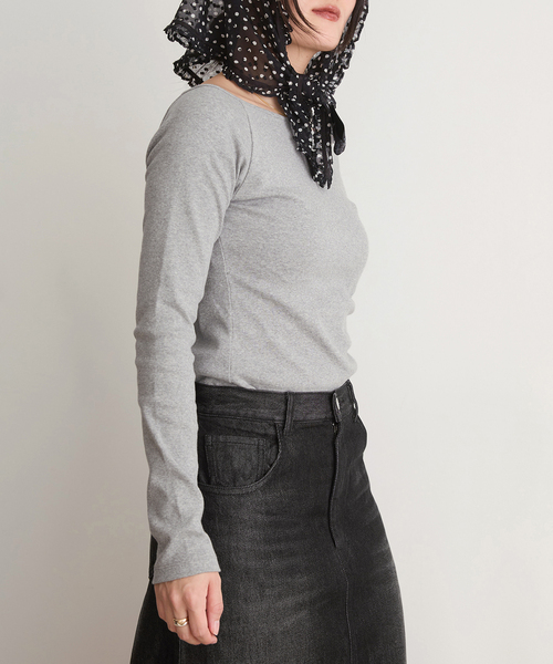 IENA LA BOUCLE（イエナラブークル）の「IENA LA BOUCLE コンパクトベアボートネックカット（Tシャツ/カットソー・レディース・ブラック/グレー/ホワイト・FREE）」の10枚目の写真