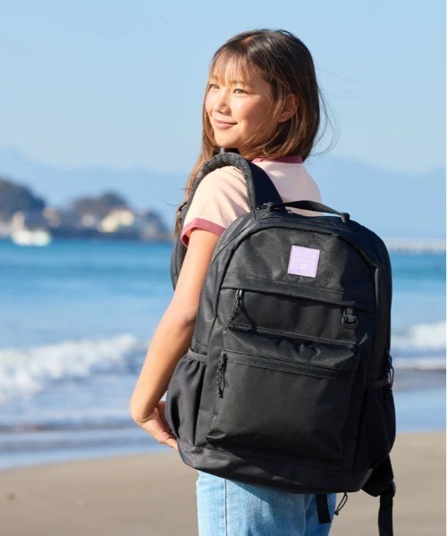 BILLABONG(ビラボン)の「BILLABONG/ビラボン バックパック レインカバー付き 30L BG011942(バックパック/リュック・メンズ・ブラック×ホワイト/ブラック×ブラック/ブラック×パープル/ブラック×ブルー・FREE)」の1枚目の写真