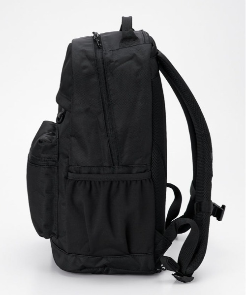 BILLABONG(ビラボン)の「BILLABONG/ビラボン バックパック レインカバー付き 30L BG011942(バックパック/リュック・メンズ・ブラック×ホワイト/ブラック×ブラック/ブラック×パープル/ブラック×ブルー・FREE)」の9枚目の写真