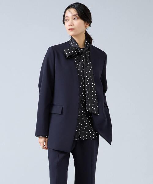 Liesse(リエス)の「Vカラージャケット(ノーカラージャケット・レディース・ネイビー/ブラック・FREE)」の2枚目の写真
