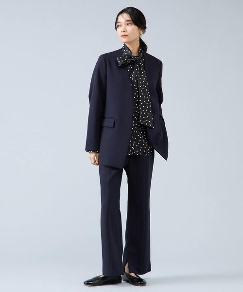 Liesse(リエス)の「Vカラージャケット(ノーカラージャケット・レディース・ネイビー/ブラック・FREE)」の4枚目の写真