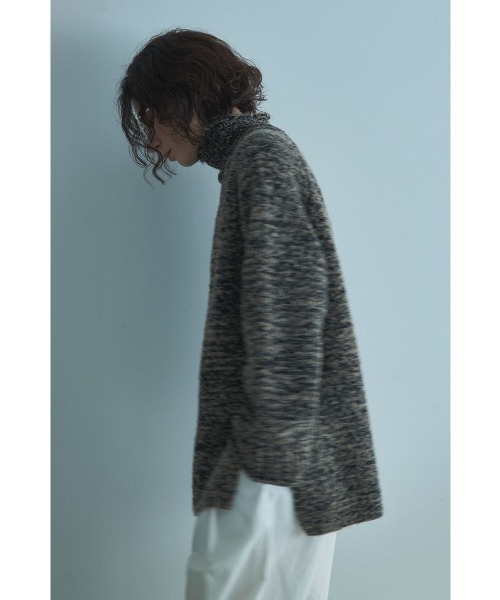 marjour（マージュール）の「MELANGE BOTTLE NECK KNIT（ニット/セーター・レディース・モカ・M）」の19枚目の写真