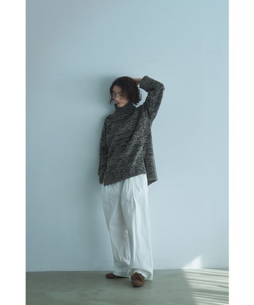 marjour（マージュール）の「MELANGE BOTTLE NECK KNIT（ニット/セーター・レディース・モカ・M）」の22枚目の写真