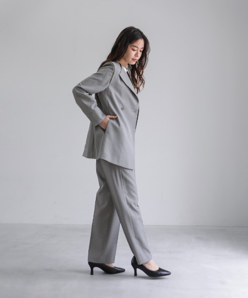 White Collection(ホワイトコレクション)の「【 コーデ自在 】 ライトモククロス・2WAYダブルジャケット(テーラードジャケット・レディース・グレイッシュベージュ/グレー/ネイビー・L/M/S)」の18枚目の写真