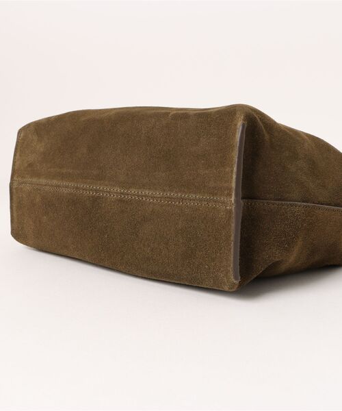 A.P.C.（アーペーセー）の「BESACE MAIKO（ショルダーバッグ・レディース・カーキ・ONESIZE）」の3枚目の写真
