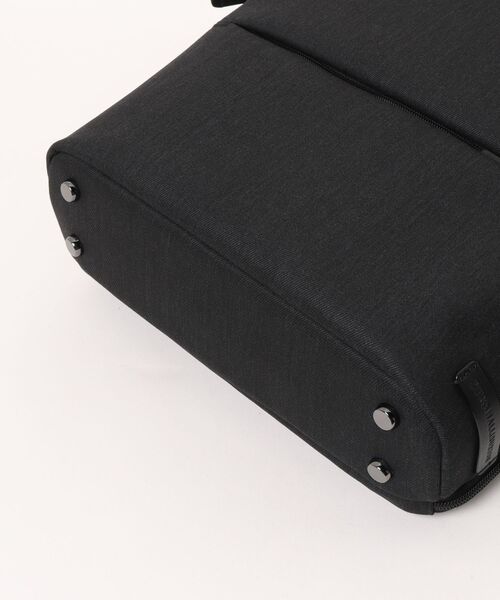 ZERO HALLIBURTON(ゼロハリバートン)の「ビジネスリュック Z PACK LTD DN 13L A4サイズ 14インチPC 脱着ポーチ 81741(ビジネスバッグ・メンズ・ブラック・FREE)」の3枚目の写真
