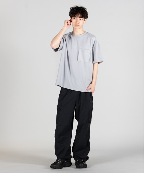 UNDER ARMOUR(アンダーアーマー)の「UAポケット ショートスリーブ Tシャツ(ライフスタイル/メンズ)(Tシャツ/カットソー・メンズ・グレー・L/2XL/M/S/XL/3XL)」の6枚目の写真