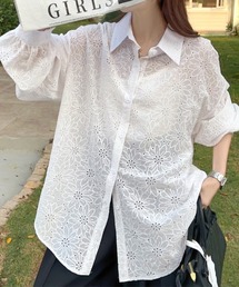 フラワーデザイン刺繍シャツ
