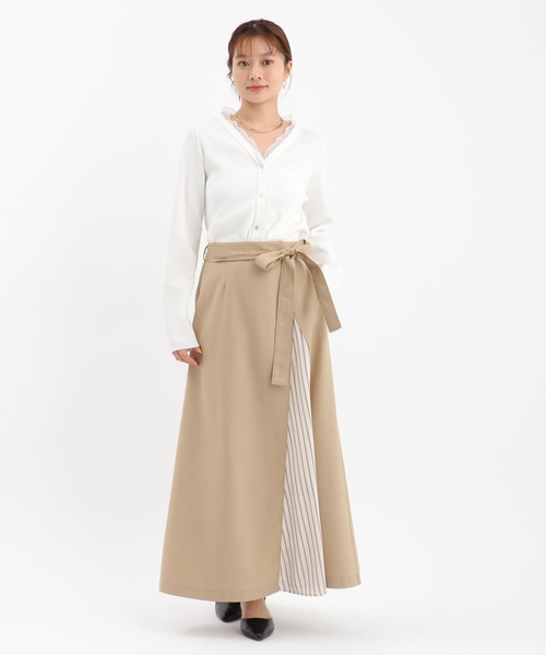 Andemiu(アンデミュウ)の「ストライプキリカエフレアスカート656652(スカート・レディース・チャコールグレー/ベージュ/グレー系その他・FREE)」の9枚目の写真
