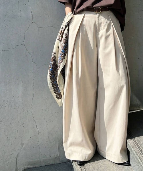 antiqua（アンティカ）の「ワイド ロング タックパンツ（その他パンツ・レディース・ブラック/ホワイト系その他/ホワイト・LARGE/MEDIUM）」の8枚目の写真