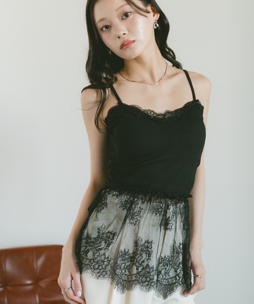 VANNIE U(ヴァニーユー)の「裾レース切替キャミ / カップ付(キャミソール・レディース・ホワイト/ブラック・FREE)」の5枚目の写真