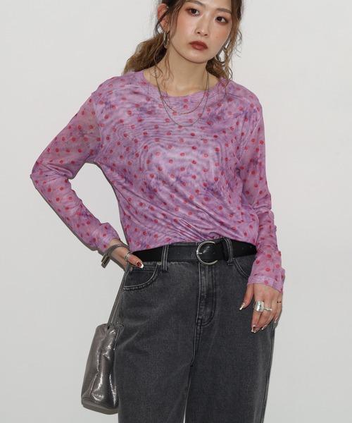 crossi（クロッシー）の「ドット柄サイドシャーリングチュールレーストップス 長袖（Tシャツ/カットソー・レディース・パープル/イエロー/グリーン/ブルー/ピンク・FREE）」の4枚目の写真