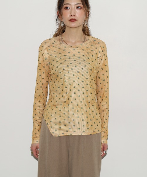 crossi（クロッシー）の「ドット柄サイドシャーリングチュールレーストップス 長袖（Tシャツ/カットソー・レディース・パープル/イエロー/グリーン/ブルー/ピンク・FREE）」の14枚目の写真
