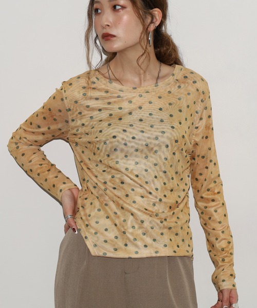 crossi（クロッシー）の「ドット柄サイドシャーリングチュールレーストップス 長袖（Tシャツ/カットソー・レディース・パープル/イエロー/グリーン/ブルー/ピンク・FREE）」の8枚目の写真