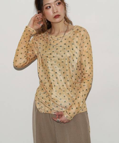 crossi（クロッシー）の「ドット柄サイドシャーリングチュールレーストップス 長袖（Tシャツ/カットソー・レディース・パープル/イエロー/グリーン/ブルー/ピンク・FREE）」の10枚目の写真