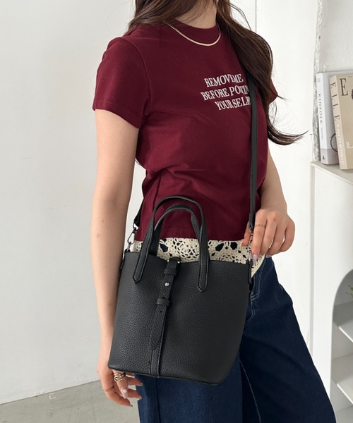 Outfitter lab(アウトフィッターラボ)の「ベルトデザインポーチ付きショルダーバッグ(ショルダーバッグ・レディース・レッド/ホワイト/ピンク/ブラック・FREE)」の18枚目の写真