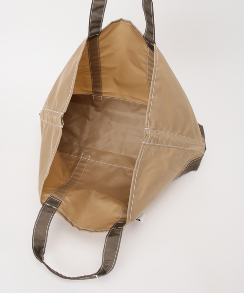 FRAMeWORK（フレームワーク）の「DRIFTER/ドリフター ナイロンTOTEバッグ（ブラウン）（トートバッグ・レディース・ウッド・FREE）」の11枚目の写真