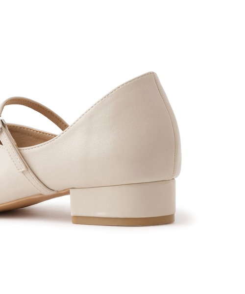 ROPE' PICNIC(ロペピクニック)の「スクエアトゥローヒールストラップシューズ(パンプス・レディース・ブラック/キナリ・24.5/24/23/23.5)」の13枚目の写真